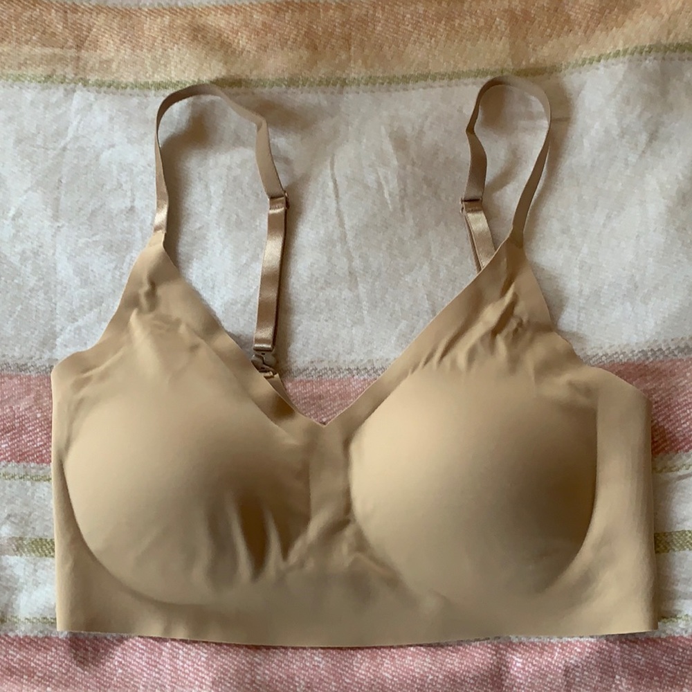 NWOT Calvin Klein bra. Smalk